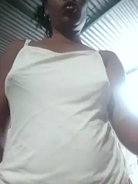 Snapshot of Ivanna_Sexually chatting on March 24, 12:21 pm Ivanna Sexually online show from March 24, 12:21 pm