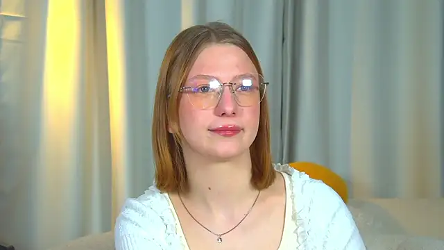 BeatriceBinoche online show from March 29, 6:24 am