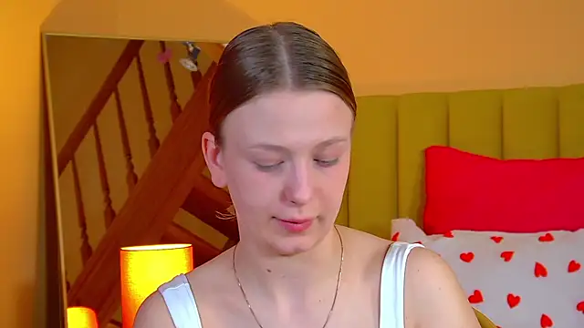 BeatriceBinoche online show from April 15, 7:32 pm