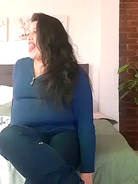 Andrea secret  online show from March 15, 1:50 pm