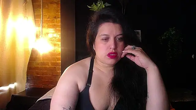 Andrea secret  online show from April 6, 2:18 pm