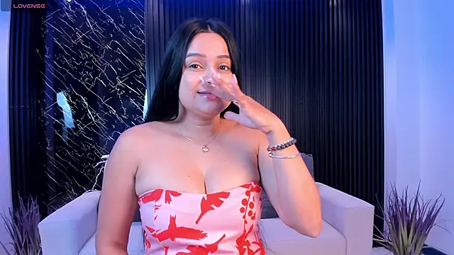 Megancoxx online show from December 15, 10:52 am