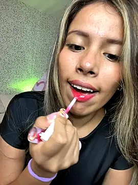 EMILIIA RICHTER   online show from November 3, 5:58 pm