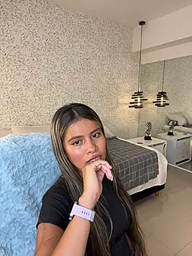 EMILIIA RICHTER   online show from November 21, 7:34 pm