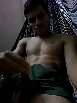 Snapshot of Alexander19Che chatting on September 16, 2:01 am Alexander19Che online show from September 16, 2:01 am