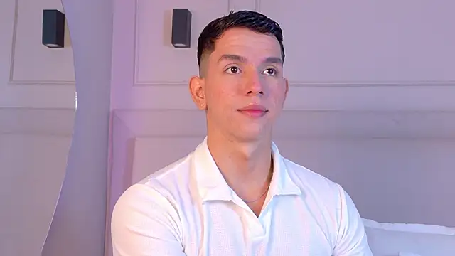 Snapshot of ZaneDawson chatting on January 11, 12:15 am ZaneDawson online show from January 11, 12:15 am