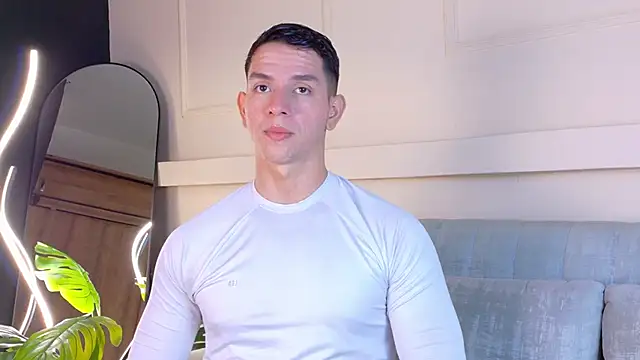 Snapshot of ZaneDawson chatting on February 4, 11:20 pm ZaneDawson online show from February 4, 11:20 pm