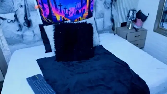 sofiagutierrez   online show from October 25, 3:03 am