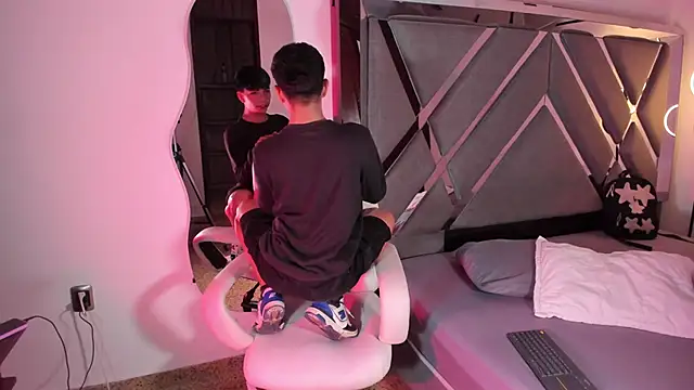 Peter chase online show from September 20, 6:31 pm