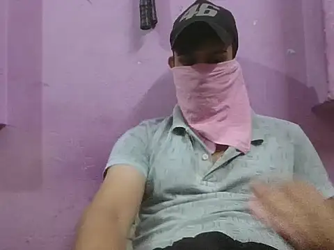 Snapshot of hornyboy4321q chatting on November 28, 4:37 am hornyboy4321q online show from November 28, 4:37 am