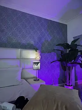 Snapshot of Celeste_Amber chatting on April 28, 2:27 am Celeste Amber online show from April 28, 2:27 am
