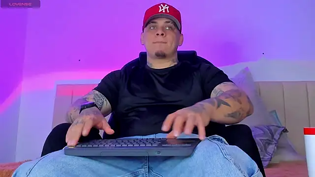 denis munera online show from September 18, 12:07 pm