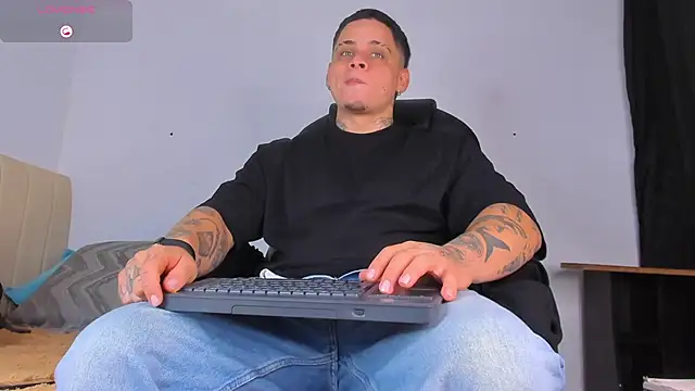 denis munera online show from October 9, 9:29 am