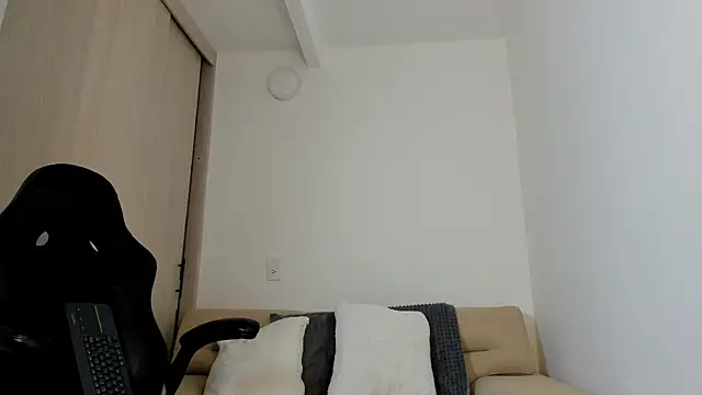 Biscuit oliva online show from October 30, 1:34 pm