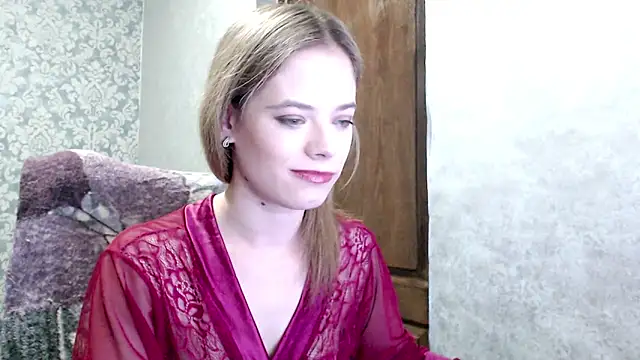 Kate  Loves online show from October 6, 6:27 pm