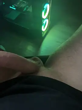 jstntz online show from November 30, 10:25 pm