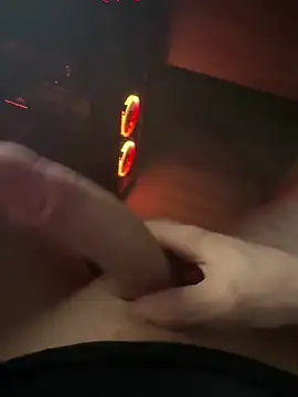 jstntz online show from December 18, 11:55 pm