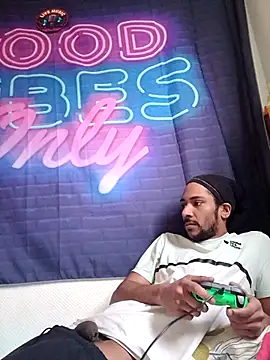 Mikaaa97 online show from February 1, 3:32 pm