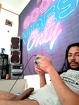 Mikaaa97 online show from April 10, 10:31 am