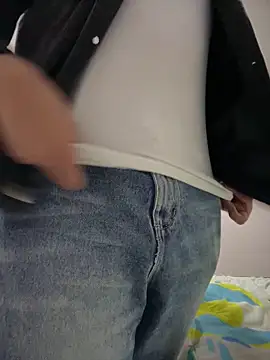 Snapshot of tomy_hot20 chatting on November 6, 2:45 am tomy hot20 online show from November 6, 2:45 am