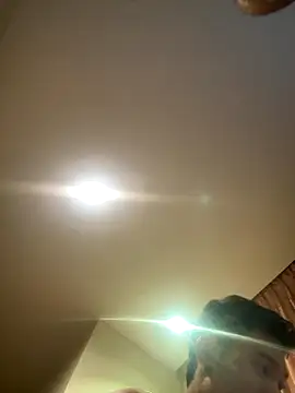 Snapshot of RoyDino chatting on October 9, 10:30 pm RoyDino online show from October 9, 10:30 pm