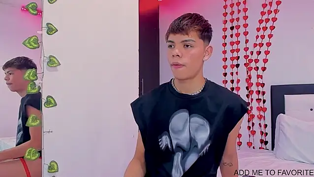 Zacktorres  online show from February 22, 9:35 pm