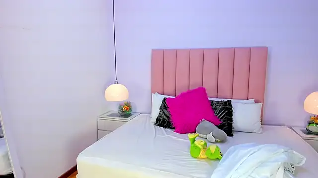 Amy Ferreira online show from November 12, 2:45 am