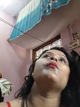 Jasmine Januja online show from June 25, 2:11 am