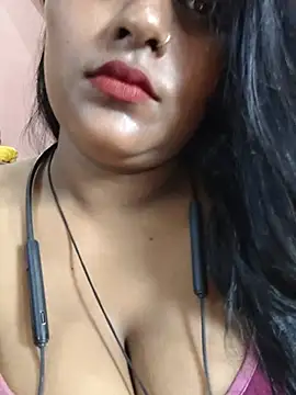 Jasmine Januja online show from July 6, 1:57 am