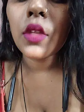 Jasmine Januja online show from July 17, 1:45 am