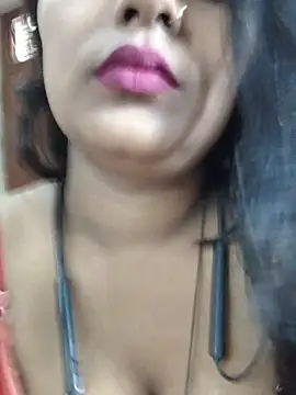 Jasmine Januja online show from July 22, 2:25 am