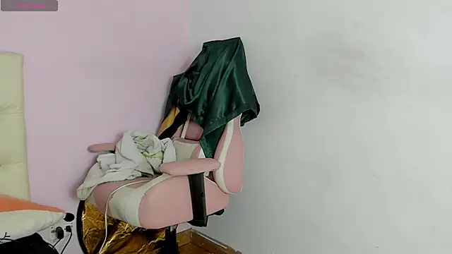 Yuni kim online show from November 24, 3:45 pm