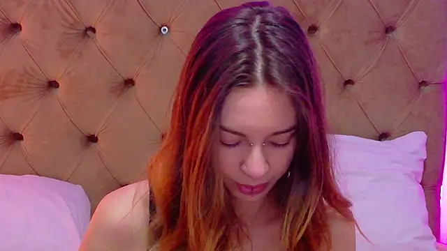 CoraVex online show from April 11, 4:06 am