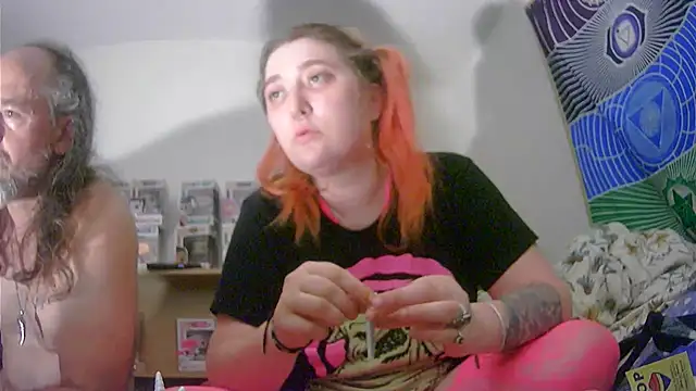 Violet-Dreamz333 online show from September 22, 1:07 am