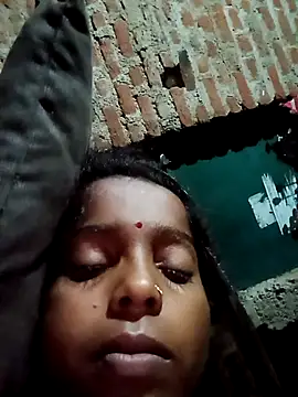 Snapshot of Km_kalpna chatting on September 28, 10:26 pm Km kalpna online show from September 28, 10:26 pm