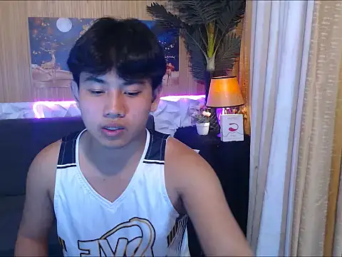 charliebighead online show from January 17, 8:23 pm