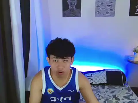 charliebighead online show from June 25, 4:34 am