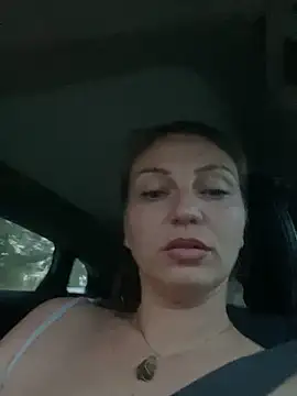 Snapshot of Cristalmegan chatting on October 15, 5:57 pm Cristalmegan online show from October 15, 5:57 pm