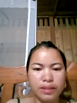 emly-xinh18 online show from September 16, 1:56 pm