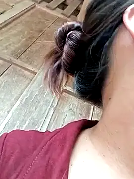 emly-xinh18 online show from September 22, 3:41 am