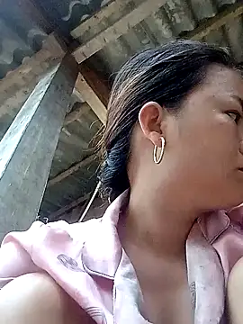 emly-xinh18 online show from September 23, 10:57 pm