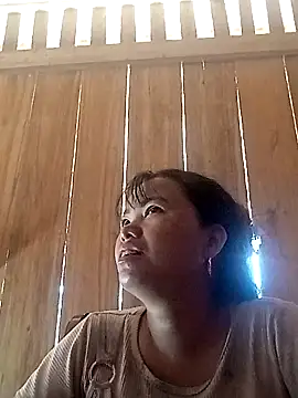 emly-xinh18 online show from October 19, 8:15 am