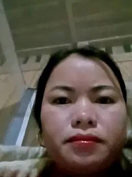 emly-xinh18 online show from November 27, 1:35 pm