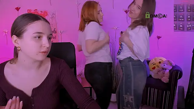 casey meow  online show from March 8, 10:08 am