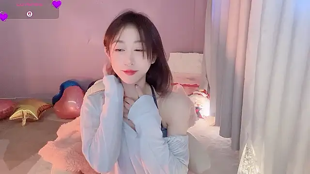 Snapshot of ai-ai-mi chatting on January 11, 1:43 am ai-ai-mi online show from January 11, 1:43 am