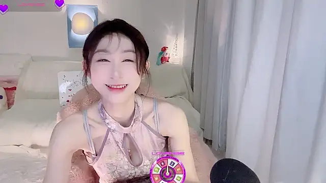 ai-ai-mi online show from March 12, 1:50 pm