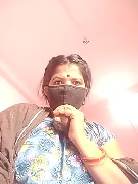 Hott locky online show from February 9, 9:35 am