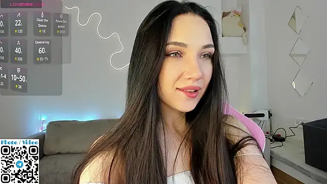 Helen Spark online show from October 27, 2:04 am