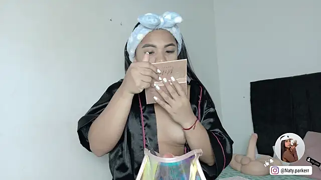 Natashaparker   online show from April 8, 9:37 pm