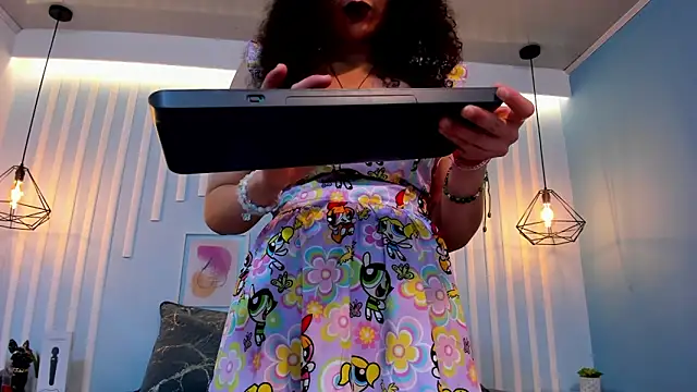 SweetStarr  online show from November 3, 1:12 pm